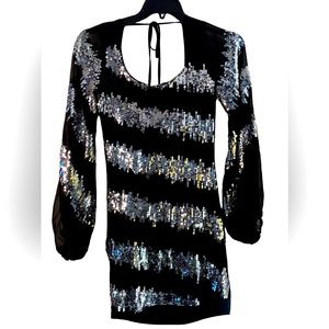 Aden B Black Above the Knee Mini Black Sequin Open Cow Back Long Sleeve size S